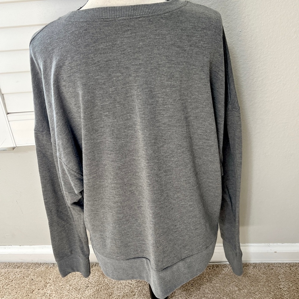Womens Gray Long Sleeve Shirt size L Pullover Plain Crew Neck Sweatshirt Casual - Picture 6 of 7